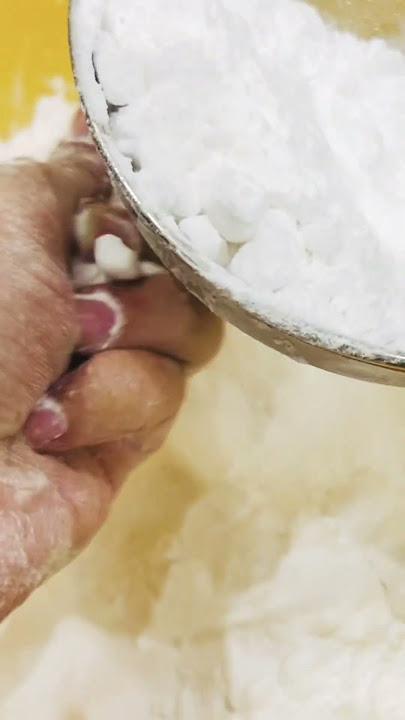 Sifting baking Soda #asmr #asmrsounds #oddlysatisfying #satisfying #baking #crunchyasmr #shortsfeed