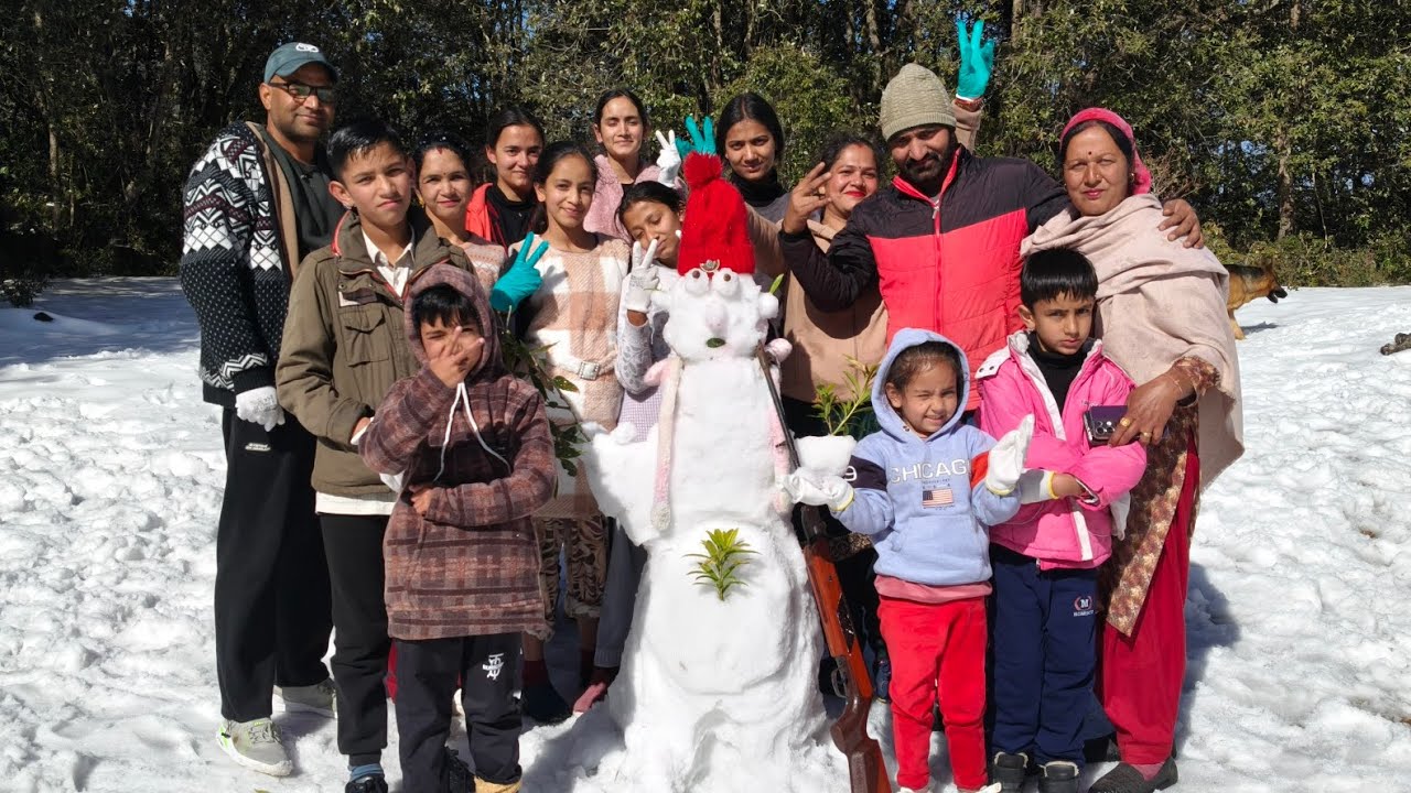 Snow fall enjoy in krol tibba in solan 😂😂