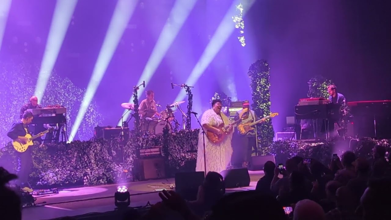 Alabama Shakes - Always Alright @ Miller High Life Theater Milwaukee 09 04 25