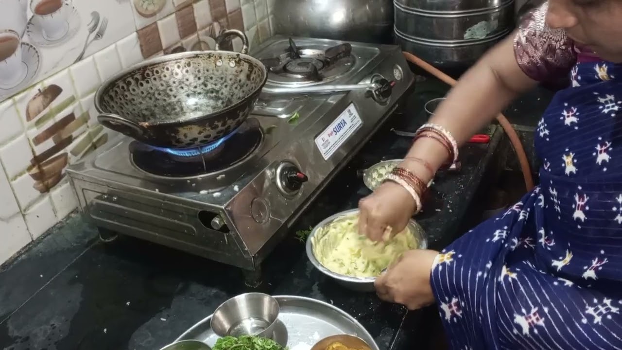 Aalu  ki pakaudi 🫚🍱🍃🌿🥕🥳