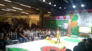 Full Desfile max fama Update