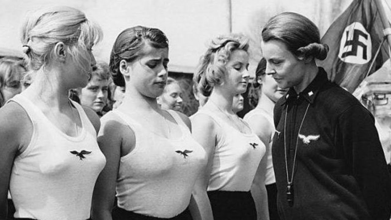 Lebensborn: Hitlerovy luxusní „množírny“ áriských dětí