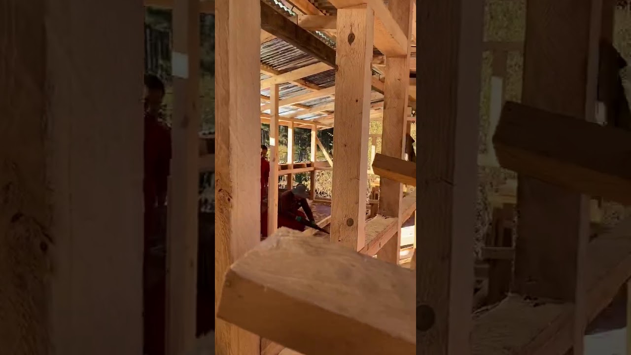 Construction of the dormitory for young monks at the Choedaypung Monastery