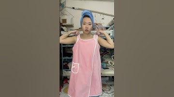 Review Khăn tắm xỏ tay thấm hút tốt khỏi sợ bung rớt | Momo Review | #Shorts