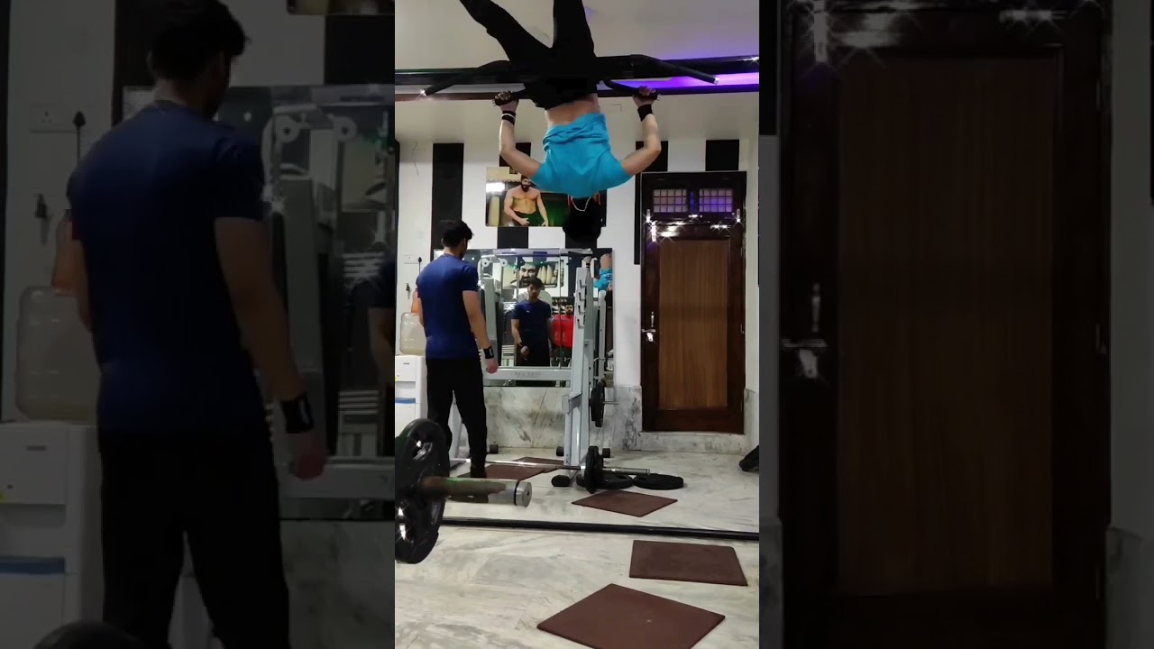 Back muscle-up 💪🏻🔥 #pullups#calisthenics#muscleup#shorts