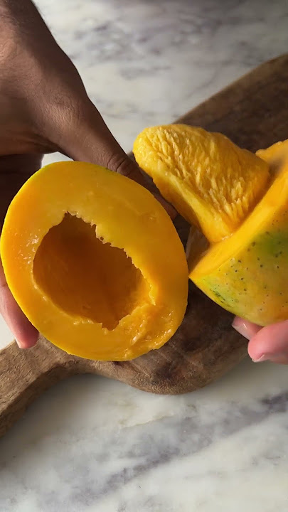 BEST MANGO CUTTING HACK EVER | MANGO SEASON SPECIAL | KITCHEN HACKS