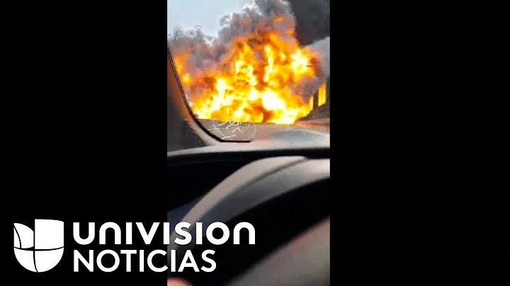 El momento en el que un camión cisterna cargado de gasolina explota en Italia