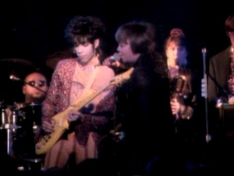 The Undertaker (live) - Prince & The NPG featuring Mavis Staples and The Steeles