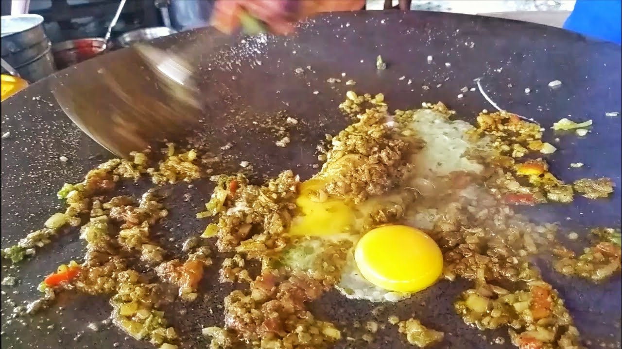 Indian Style Egg Gravy Making | Egg Curry Recipe | Egg Street Food | Street Food India | Street Food Fantasy