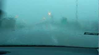 20120802 蘇拉颱風來襲時的高速公路..