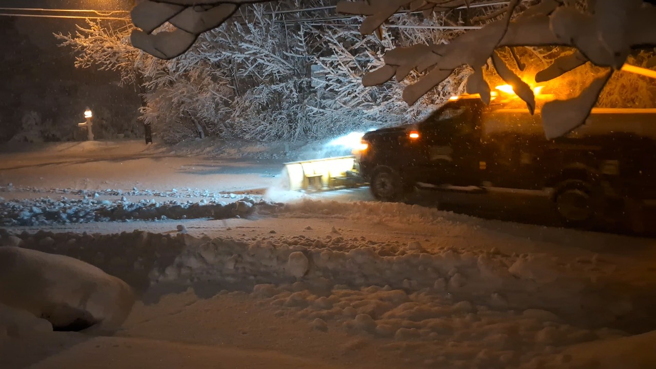 Walking around outside in heavy snow (Feb 22, 2026 Blizzard)