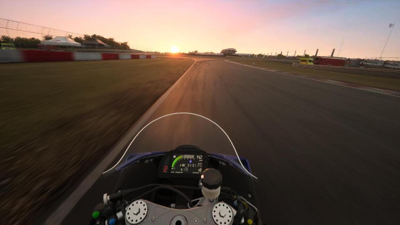 Yamaha YZF-R1 -ME 2014 em Donington Park - RIDE 4 - YouTube