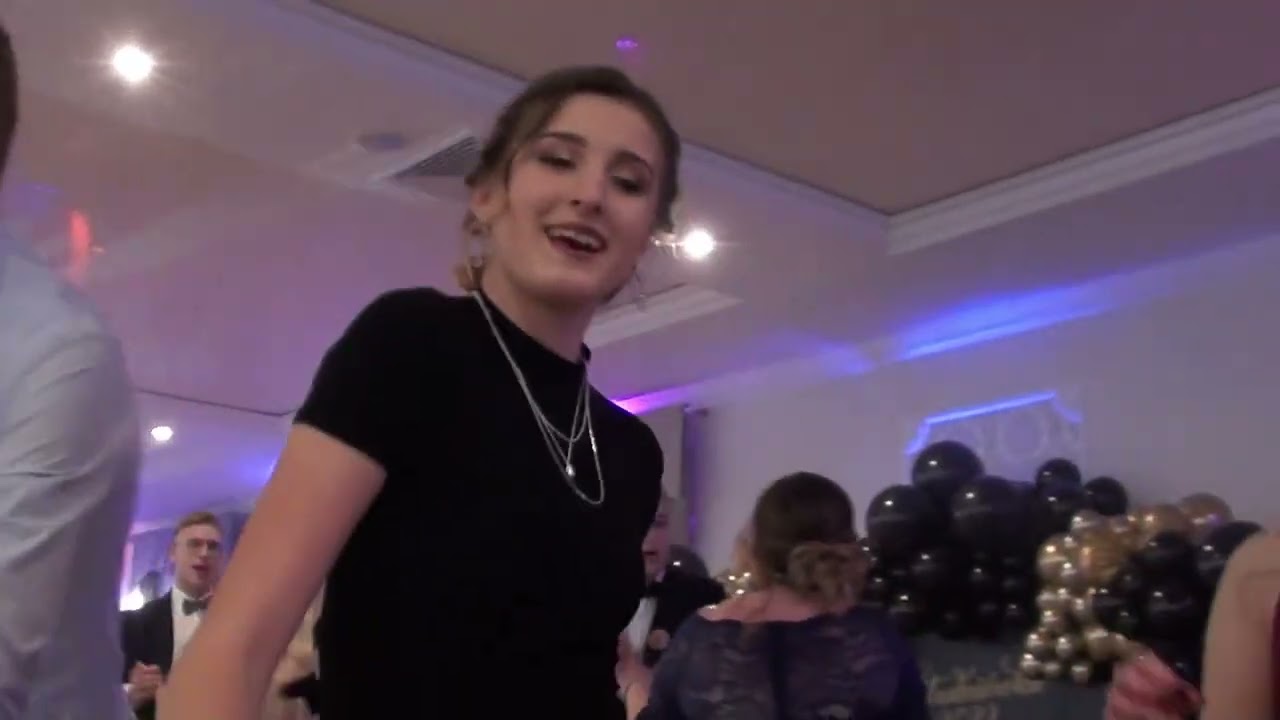 Studniówka w Zespole Szkół CKR w Starym Lubiejewie - zabawa - 22.01.2022