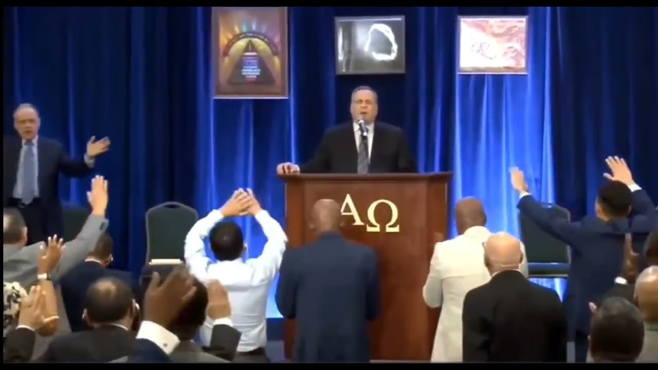 Yo entro al lugar más santo-Bro Bellomo