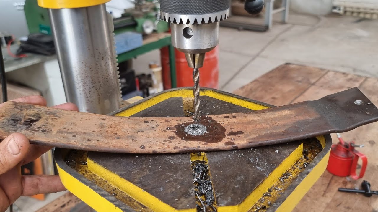 Как сверлить закаленную пружинную сталь, не повреждая сверла