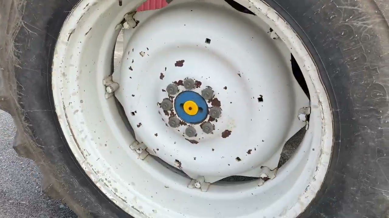 Lantbrukstraktor Ford 6700 2WD