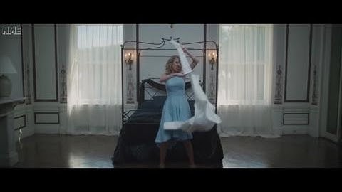 Taylor Swift – How I Wrote My Massive Hit 