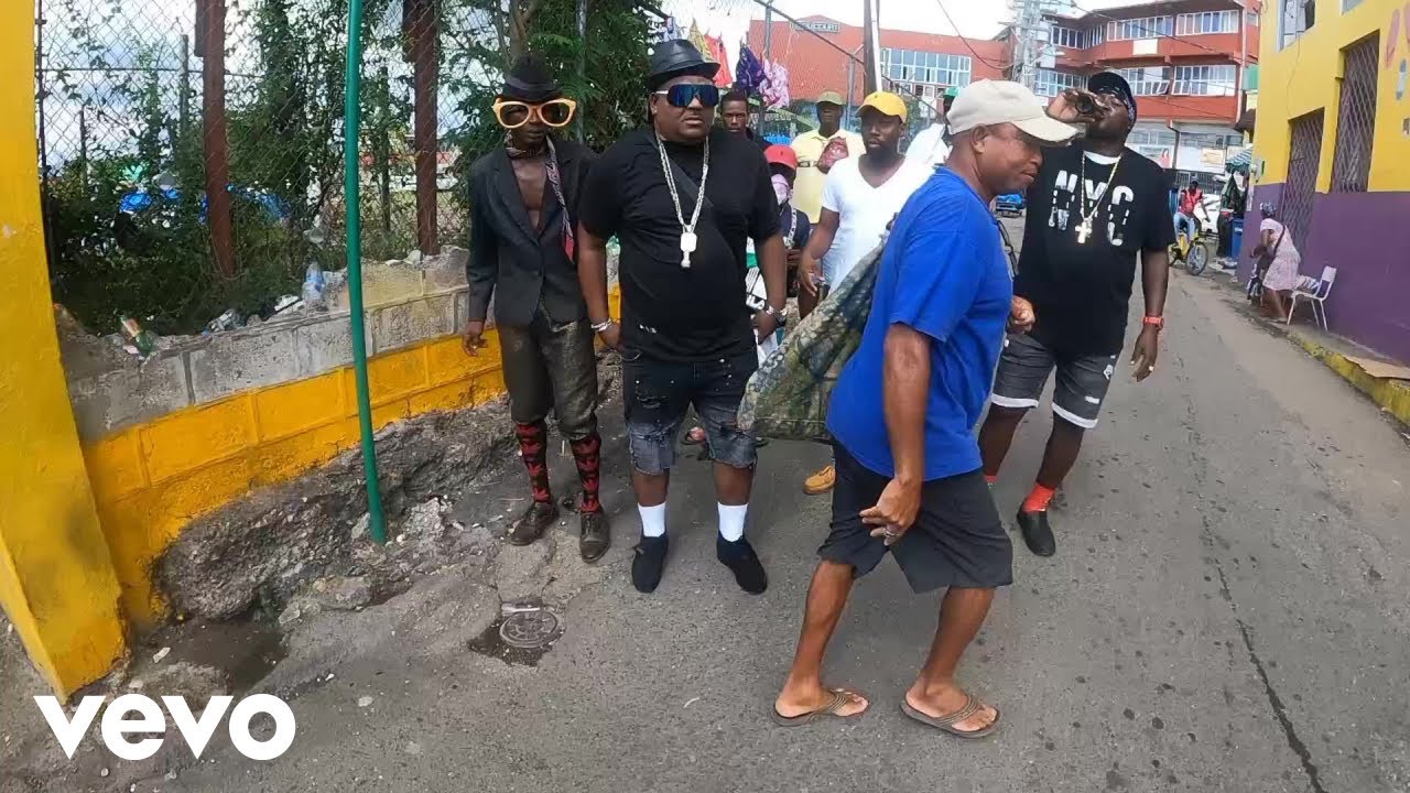 Guarda Don Mafia, DJ Tropical - Surgery (Official Video) su YouTube Guarda Don Mafia, DJ Tropical - Surgery (Official Video) su YouTube