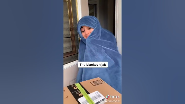 When Hijabi Girls Answer The Door #shorts