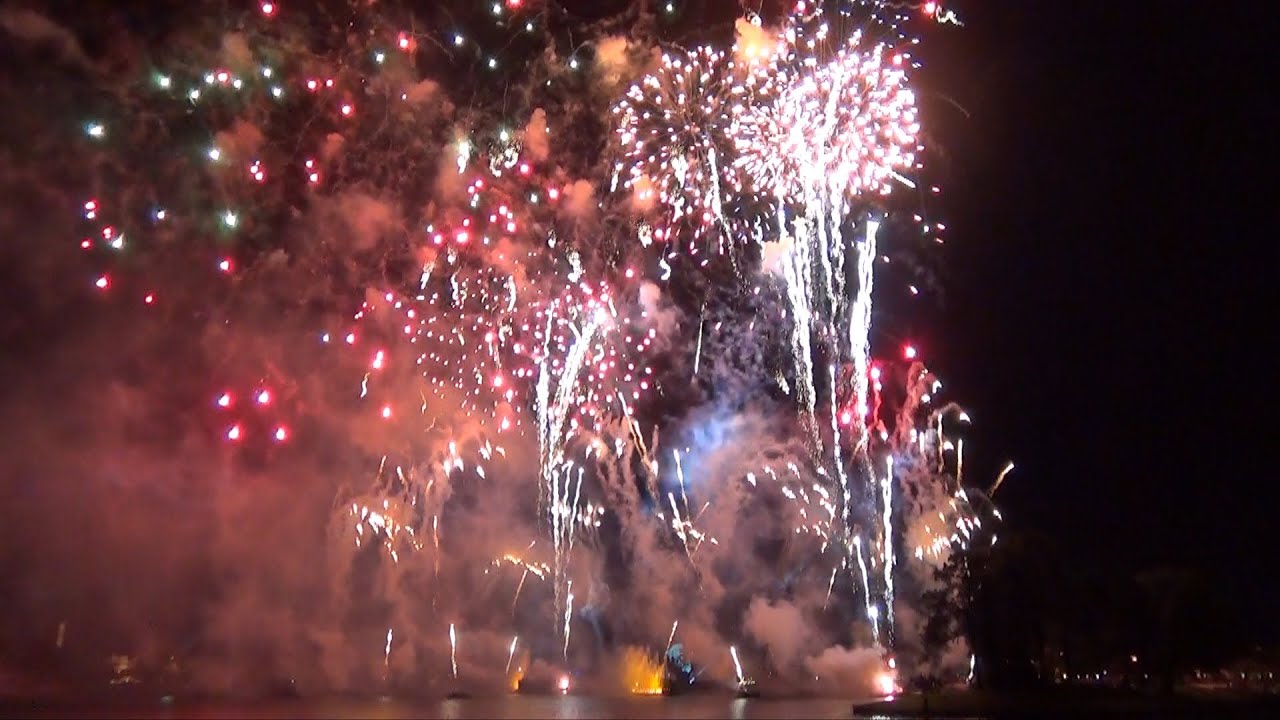 walt disney world vacation Epcot IllumiNations 