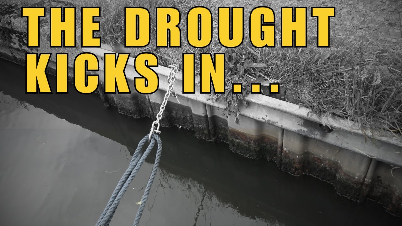 Жизнь на узкой лодке во время засухи! | Сложные швартовки, но прекрасные шлюзы! | Видеоблог 183