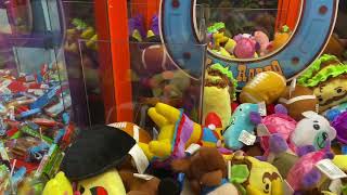 FUN ARCADE HIDDEN IN INDOOR MINI GOLF - GLO MINI GOLF