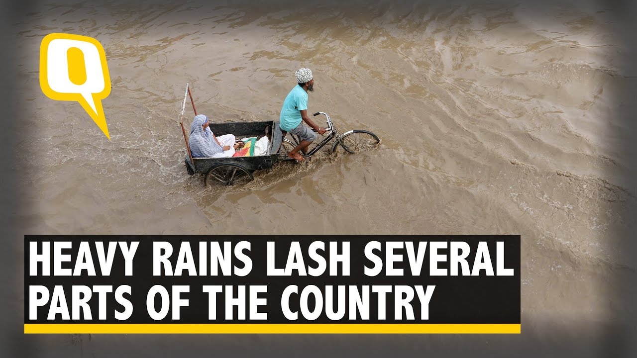 Cloudbursts, Landslide and Waterlogging: Heavy Rains Lash Several Parts of India | The Quint