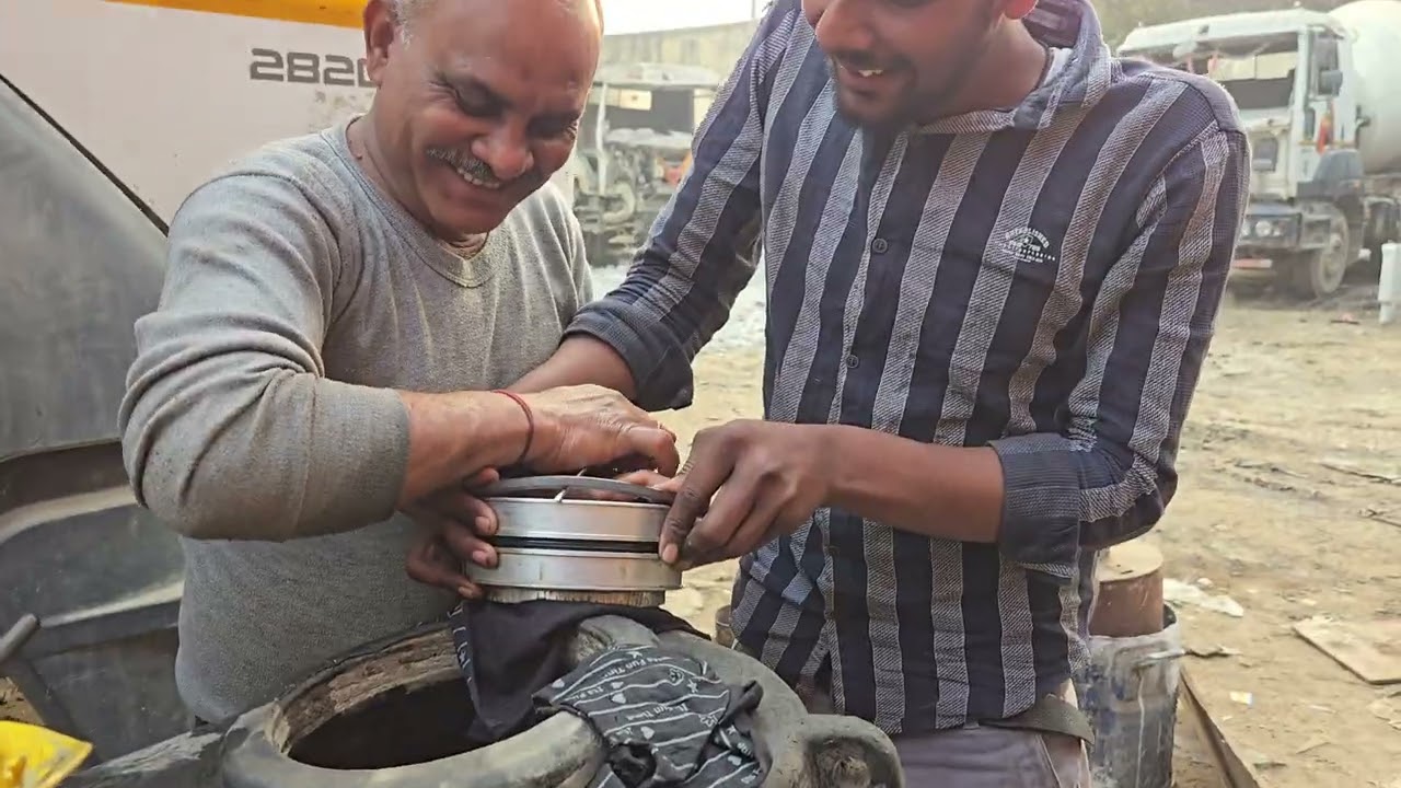Full video of the third hydraulic piston now available! 💥 #Hydraulics #Piston #boomwalebhaiya #India