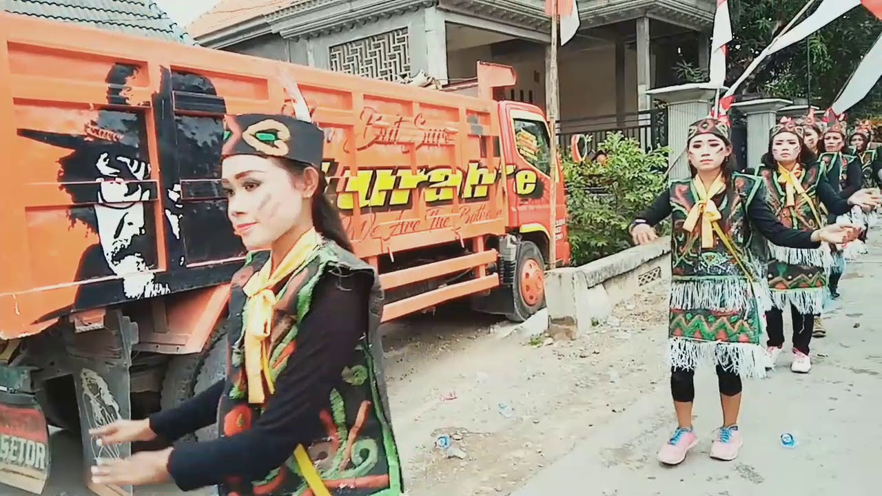 KARNAVAL!! HUT NKRI KE-74 VERSI DAYAK RT.10 DARI DSN.WONO KOYO KAB.LAMONGAN