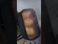 雪の中で何を作っているかというと...