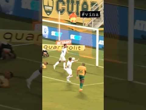 olha o vina fazendo no grêmio oque não fez no Ceará, ou seja gol. #shorts #brasileirão #grêmio #fy olha o vina fazendo no grêmio oque não fez no Ceará, ou seja gol. #shorts #brasileirão #grêmio #fy Thumbnail