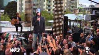 Justin Bieber singing What Do You Mean acoustic on the World Famous Rooftop - September 28, 2015