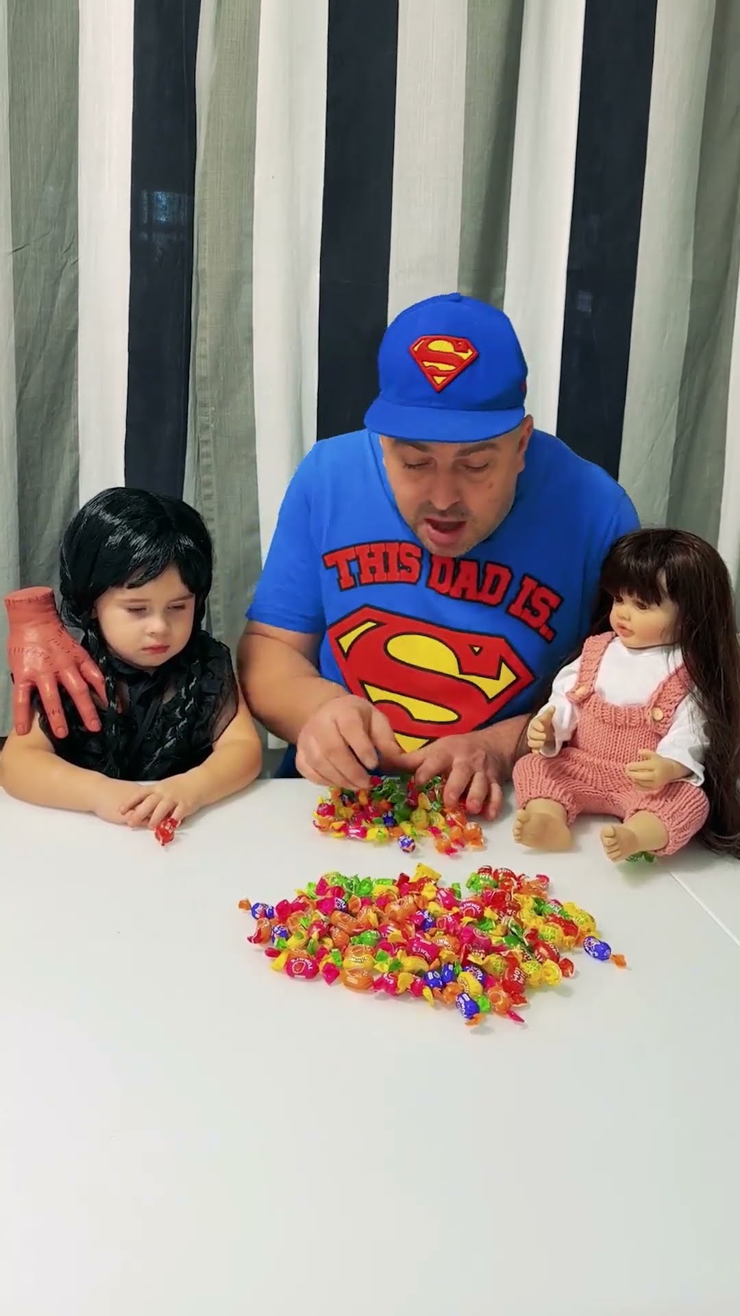 comedy: ?dad pranks baby with candy?❤️?