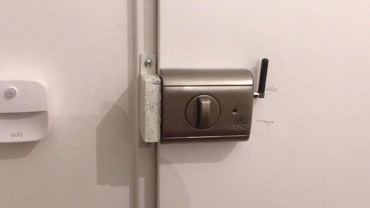 SERRURE LINCE SUPRATRONIK MOTORISÉE & INVISIBLE ( sans canon extérieur sans perçage )