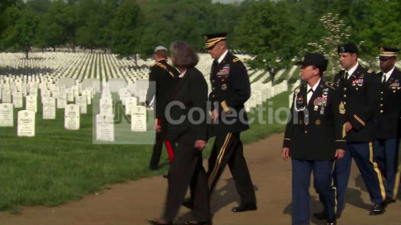 VA:PRINCE HARRY PLACES WREATH AT ARLINGTON
