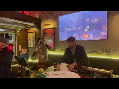 Franco Nero playing live: Caffeine