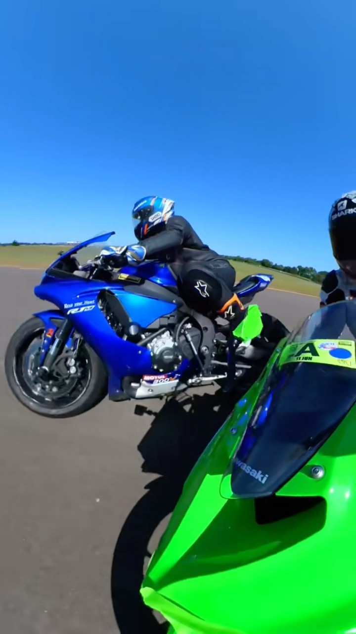 Can your ZX4RR do this? #explore #motorcycle #bikelife #goodvibes