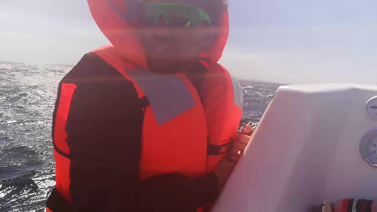 8.65m semi displacement rough sea