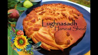 Vegan Kitchen Witchery: Lughnasadh / Lammas Harvest Sheaf: A vegan-take on a traditional bread