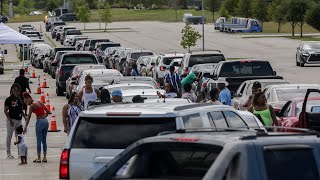 Hurricane Laura evacuees wait hours for hotel vouchers in Austin