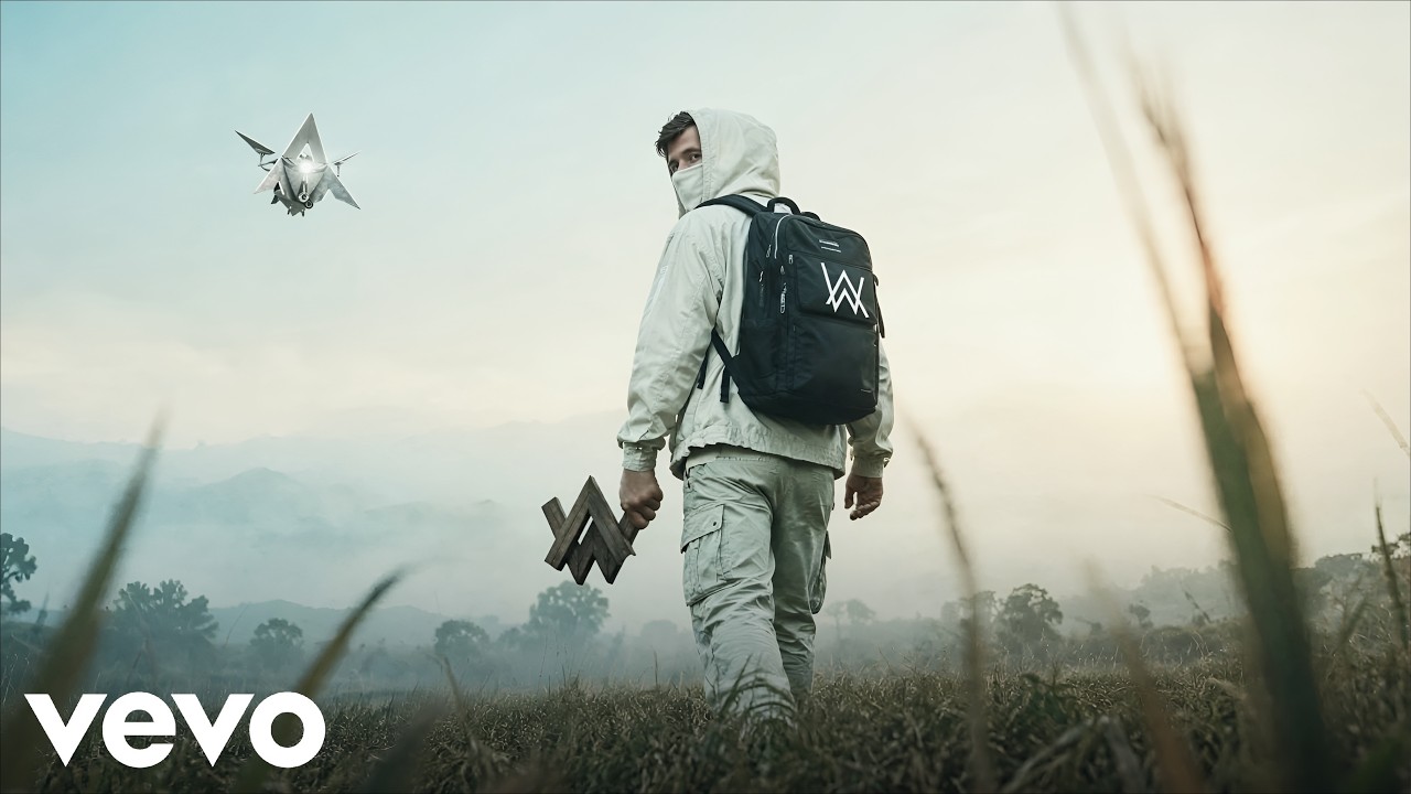 Guarda Alan Walker x Elian Skye - The Wind (Official Music Video) su YouTube Guarda Alan Walker x Elian Skye - The Wind (Official Music Video) su YouTube