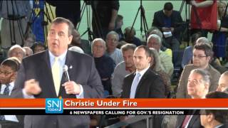 New Jersey Newspapers Want Christie to Resign Over Trump Endorsement