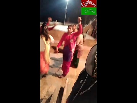 Garhwali Marriage Dance on a Romatic Garhwali Song Meri Jhampa Jajmani   Garhwali Shadi Dance