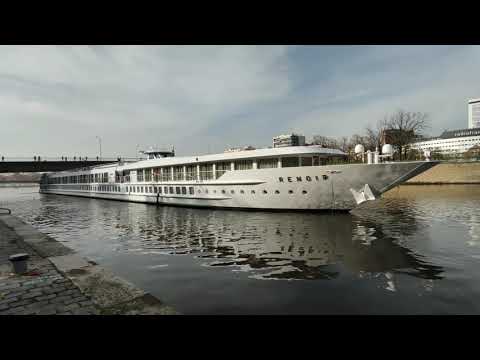 Video: Cara Naik Kapal Pesiar Sungai