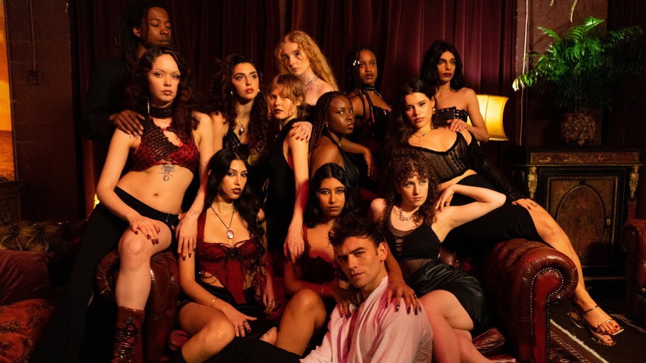 Sophie Castillo - Ojos Lindos (Official Video)