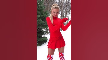 Thumbnail of Merry Christmas everyone!🎄❤️ #shorts #christmas #dance  #altasweet