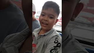 mga lodi anu ba nasa isip mo pag nasa loob kna ng MRT lalo na pag siksikan😂#nicolastv19