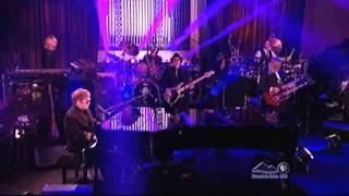 Elton John - Tiny Dancer (Live)