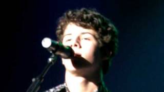 Celebrity Jonas Brothers - Gravity 1/4/09 Wealth