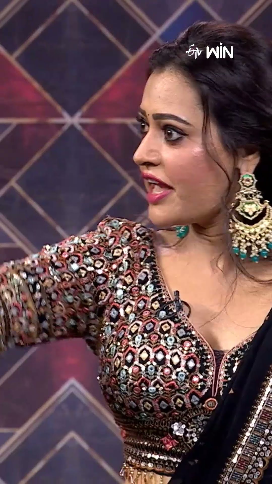 #shorts - Sowmya on Fire #sridevidramacompany #rashmi #indraja